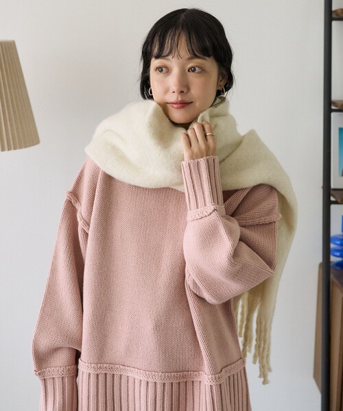 FREAK'S STORE（フリークスストア）の「ボリューム フリンジマフラー（マフラー・レディース・グレー/オフホワイト/サックスブルー/ピンク・ONE SIZE）」の15枚目の写真