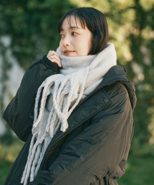 FREAK'S STORE（フリークスストア）の「ボリューム フリンジマフラー（マフラー・レディース・グレー/オフホワイト/サックスブルー/ピンク・ONE SIZE）」の18枚目の写真