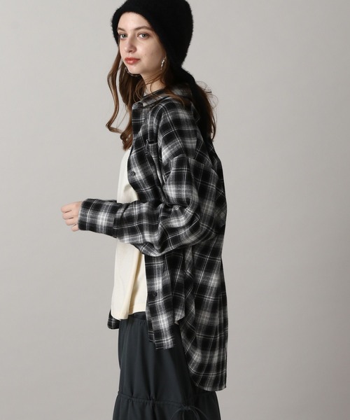 FOREVER 21(フォーエバー トゥエンティーワン)の「【2024FW】ネルチェックシャツ(シャツ/ブラウス・レディース・ダークブラウン/ネイビー/ブラック・FREE)」の2枚目の写真