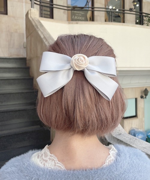 F i.n.t（フィント）の「ローズモチーフリボンバレッタ/fint（バレッタ/ヘアクリップ・レディース・ピンク/ブルーグレー・FREE）」の10枚目の写真