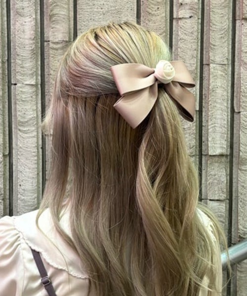 F i.n.t（フィント）の「ローズモチーフリボンバレッタ/fint（バレッタ/ヘアクリップ・レディース・ピンク/ブルーグレー・FREE）」の4枚目の写真