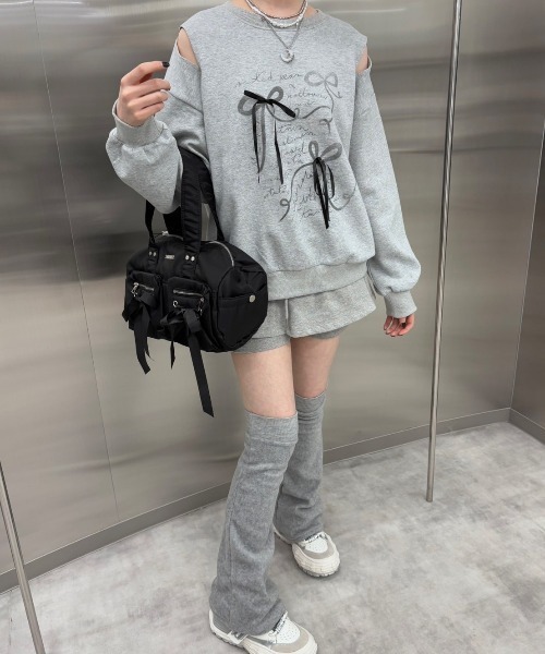 Never mind the XU / Chikashitsu+(ネバーマインド ザ エックスユー / チカシツプラス)の「【nmtc+】ribbon design sweat shirt / 【エヌエムティーシープラス】リボンデザイン長袖スウェット(スウェット・レディース・ブラック/グレー・ONE SIZE)」の17枚目の写真