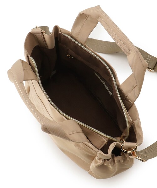 SHOO・LA・RUE（シューラルー）の「◆【撥水/2WAY】フロントファスナーポケットトートバッグ（トートバッグ・レディース・ブラック/ベージュ/ライトパープル・00）」の11枚目の写真