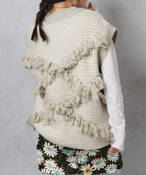 Lull（ルル）の「【Lull / ルル】モノトーンフリンジニットベスト（ベスト・レディース・オフホワイト/杢グレー・ONESIZE）」の8枚目の写真