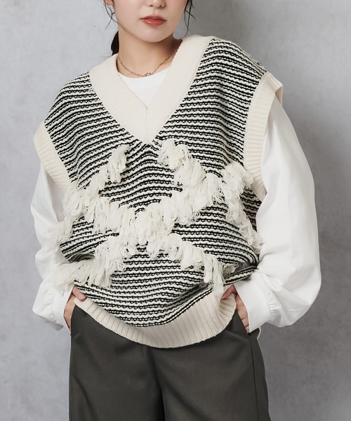 Lull（ルル）の「【Lull / ルル】モノトーンフリンジニットベスト（ベスト・レディース・オフホワイト/杢グレー・ONESIZE）」の9枚目の写真