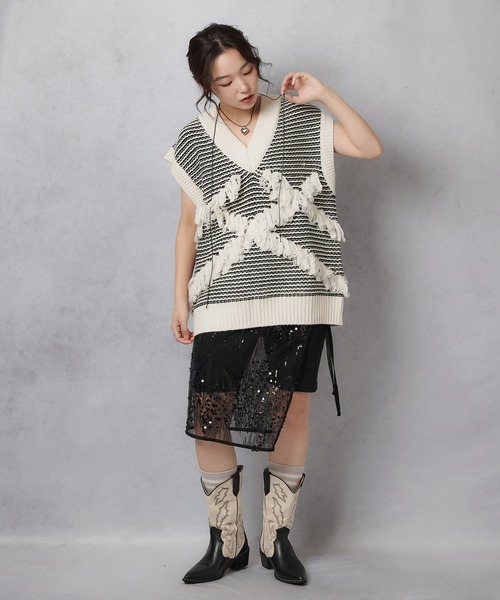 Lull（ルル）の「【Lull / ルル】モノトーンフリンジニットベスト（ベスト・レディース・オフホワイト/杢グレー・ONESIZE）」の11枚目の写真