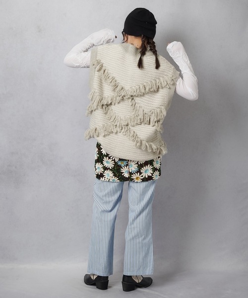 Lull（ルル）の「【Lull / ルル】モノトーンフリンジニットベスト（ベスト・レディース・オフホワイト/杢グレー・ONESIZE）」の15枚目の写真
