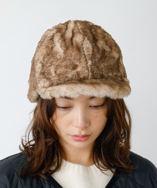 Ruben(ルーベン)の「【RUBEN】リバーシブル ファーキャップ / RUS-8282(キャップ・レディース・ブラック/アイボリー/モカ・フリー)」の7枚目の写真