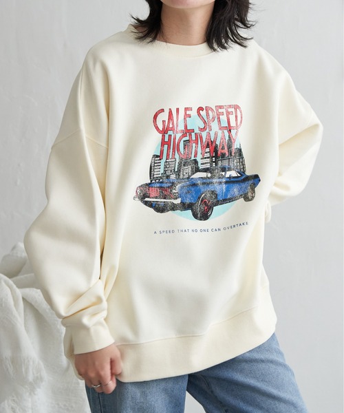 VENCEEXCHANGE（ヴァンスエクスチェンジ）の「レトロカープリントスウェット（スウェット・レディース・グレー系その他/アイボリー/チャコール/ネイビー・FREE）」の2枚目の写真