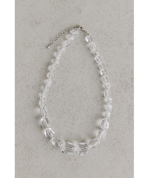un/neu（アンノイ）の「ニュアンスクリアボリュームネックレス（ネックレス・レディース・クリア・FREE）」の2枚目の写真