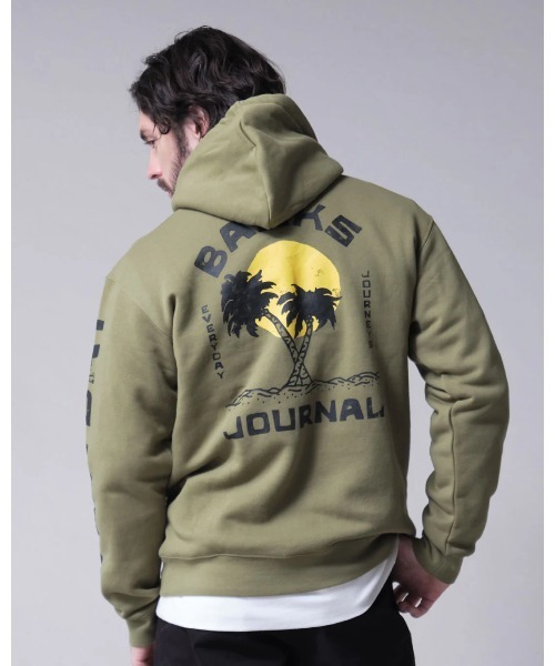 BANKS(バンクス)の「HOODIE/BANKS JOURNAL(バンクスジャーナル)袖サイドブランドロゴバックプリントパーカー(パーカー・メンズ・ダークグリーン/オフホワイト/ライトグレー・MEDIUM/LARGE/X-LARGE/SMALL)」の10枚目の写真