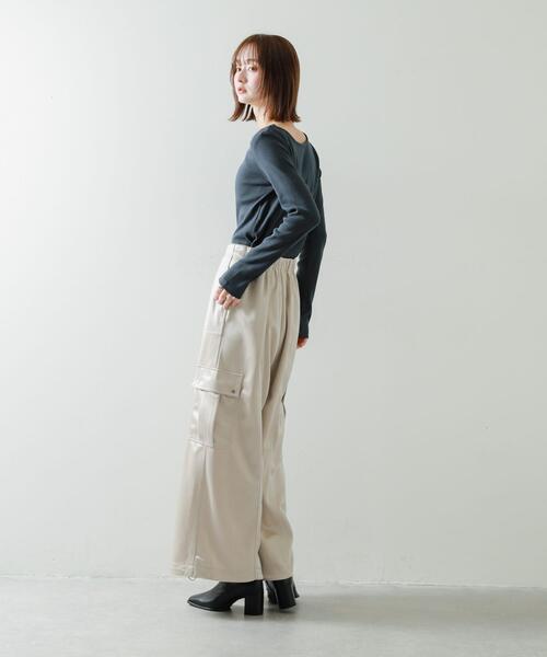 SENSE OF PLACE by URBAN RESEARCH（センスオブプレイスバイアーバンリサーチ）の「シャイニーカットカーゴパンツ（その他パンツ・レディース・カーキ/ライトベージュ/ネイビー・MEDIUM/SMALL）」の10枚目の写真