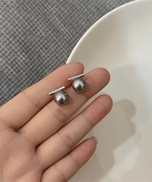 blackdia ocean（ブラックダイヤオーシャン）の「blackdia ocean メタルバー パールピアス/ イヤリング（ピアス（両耳用）・レディース・シルバー/ゴールド/シルバー系その他/ゴールド系その他/ゴールド系/シルバー系1/ゴールド系1/シルバー系・FREE）」の14枚目の写真