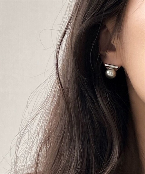 blackdia ocean（ブラックダイヤオーシャン）の「blackdia ocean メタルバー パールピアス/ イヤリング（ピアス（両耳用）・レディース・シルバー/ゴールド/シルバー系その他/ゴールド系その他/ゴールド系/シルバー系1/ゴールド系1/シルバー系・FREE）」の9枚目の写真