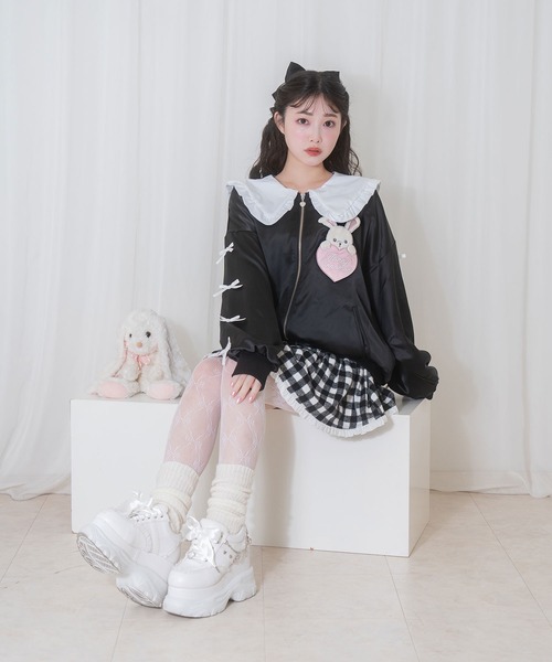 Honey Cinnamon(ハニーシナモン)の「袖リボンハニーちゃんセーラージップアップ(その他アウター・レディース・ピンク/ブラック・FREE)」の8枚目の写真