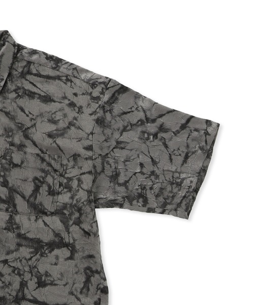  j.n.r.d（ジェー・エヌ・アール・ディー）の「j.n.r.d/ワッシャー加工ペイントハーフスリーブシャツ（シャツ/ブラウス・メンズ・チャコールグレー/ベージュ/レンガ・LL/M/L）」の6枚目の写真
