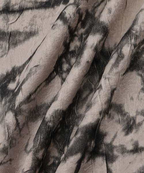  j.n.r.d（ジェー・エヌ・アール・ディー）の「j.n.r.d/ワッシャー加工ペイントハーフスリーブシャツ（シャツ/ブラウス・メンズ・チャコールグレー/ベージュ/レンガ・LL/M/L）」の10枚目の写真