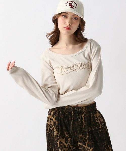 FOREVER 21(フォーエバー トゥエンティーワン)の「【2025SS】スタッズロゴTシャツ(Tシャツ/カットソー・レディース・オフホワイト/グリーン/ブラック・FREE)」の2枚目の写真