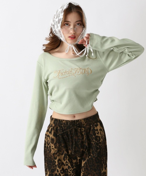 FOREVER 21(フォーエバー トゥエンティーワン)の「【2025SS】スタッズロゴTシャツ(Tシャツ/カットソー・レディース・オフホワイト/グリーン/ブラック・FREE)」の3枚目の写真