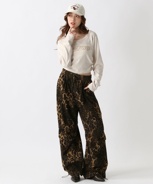 FOREVER 21(フォーエバー トゥエンティーワン)の「【2025SS】スタッズロゴTシャツ(Tシャツ/カットソー・レディース・オフホワイト/グリーン/ブラック・FREE)」の9枚目の写真