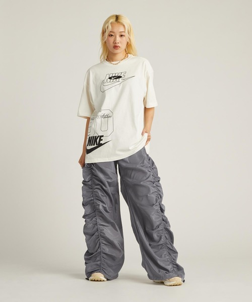 NIKE（ナイキ）の「ナイキ ズーム ボメロ 5 ウィメンズシューズ / Nike Zoom Vomero 5 Women's Shoe＜22-26cm 展開＞（スニーカー・レディース・オリーブ/プラチナム・26/25.5/22.5/22/25/24.5/24/23.5/23）」の5枚目の写真