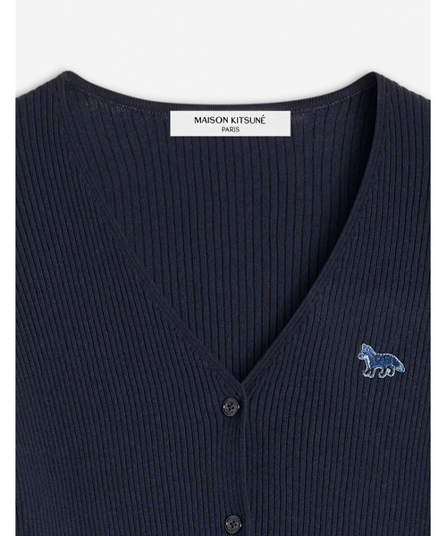 Maison Kitsune(メゾンキツネ)の「BABY FOX PATCH FINE RIBBED CARDIGAN(カーディガン/ボレロ・レディース・ピンク/ネイビー・XS/S/M/L/XL)」の5枚目の写真