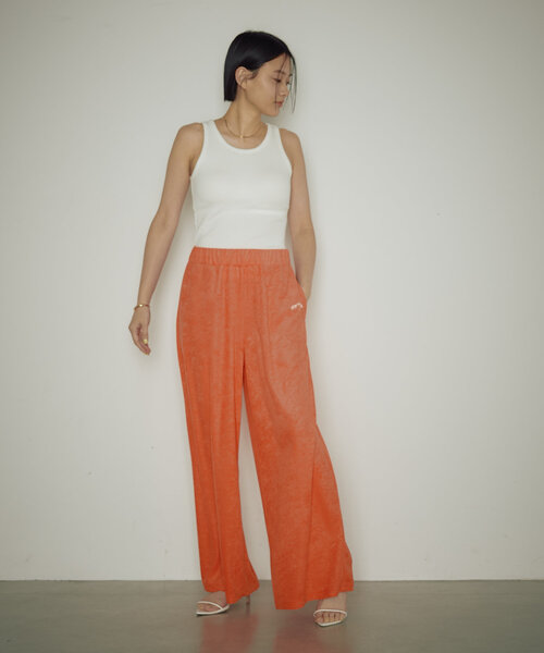 earthy（アーシー）の「BASICリブタンクトップ（タンクトップ・レディース・ブラック/ブルー/ブラウン/ホワイト・SMALL/MEDIUM）」の11枚目の写真