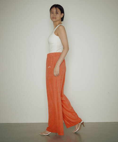 earthy（アーシー）の「BASICリブタンクトップ（タンクトップ・レディース・ブラック/ブルー/ブラウン/ホワイト・SMALL/MEDIUM）」の12枚目の写真