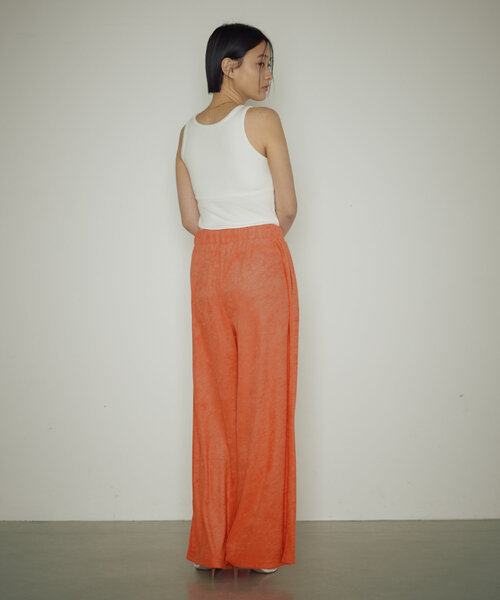 earthy（アーシー）の「BASICリブタンクトップ（タンクトップ・レディース・ブラック/ブルー/ブラウン/ホワイト・SMALL/MEDIUM）」の13枚目の写真