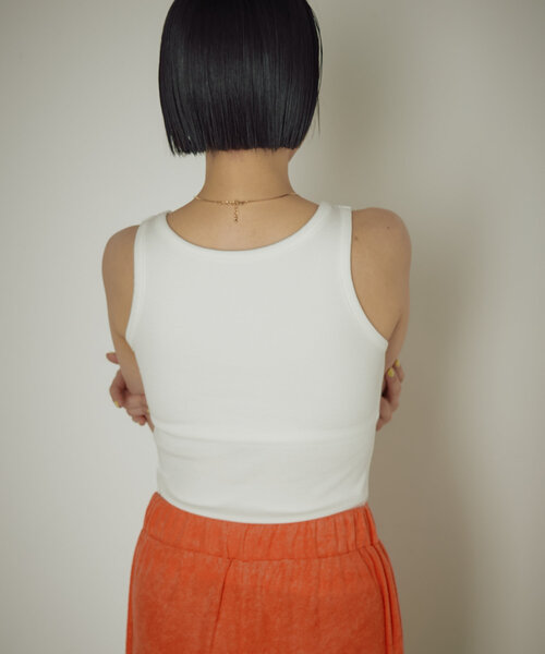 earthy（アーシー）の「BASICリブタンクトップ（タンクトップ・レディース・ブラック/ブルー/ブラウン/ホワイト・SMALL/MEDIUM）」の18枚目の写真