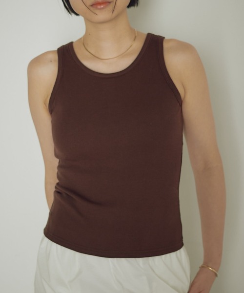 earthy（アーシー）の「BASICリブタンクトップ（タンクトップ・レディース・ブラック/ブルー/ブラウン/ホワイト・SMALL/MEDIUM）」の4枚目の写真