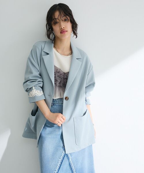 ELENCARE DUE（エレンカーレデュエ）の「・ELENCARE DUE 袖コード刺繍ジャケット（テーラードジャケット・レディース・チャコールグレー/アイボリー/ミント・FREE）」の4枚目の写真