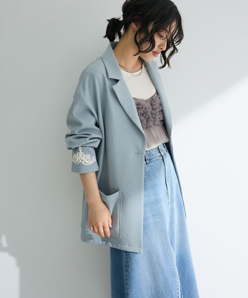 ELENCARE DUE（エレンカーレデュエ）の「・ELENCARE DUE 袖コード刺繍ジャケット（テーラードジャケット・レディース・チャコールグレー/アイボリー/ミント・FREE）」の5枚目の写真