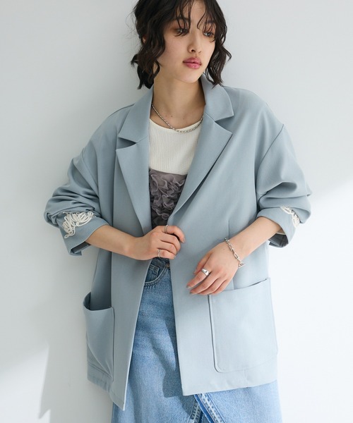 ELENCARE DUE（エレンカーレデュエ）の「・ELENCARE DUE 袖コード刺繍ジャケット（テーラードジャケット・レディース・チャコールグレー/アイボリー/ミント・FREE）」の3枚目の写真