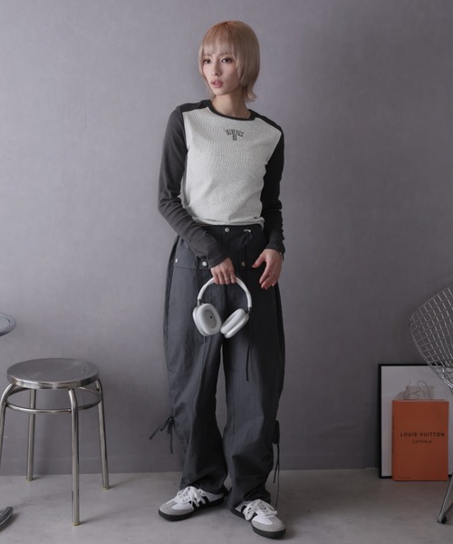 Ulysses(ユリシス)の「バイカラーロングスリーブカットソー(Tシャツ/カットソー・レディース・ブラック/ブラウン/ネイビー/グレー・L/M)」の21枚目の写真