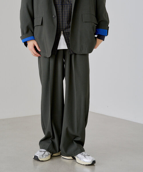 WHIMSIC（ウィムジック）の「【WHIMSIC/2サイズ展開】ルーズフィットイージースラックス（スラックス・レディース・チャコールグレー/ネイビー/ベージュ・1/2）」の7枚目の写真