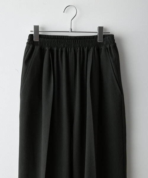 WHIMSIC（ウィムジック）の「【WHIMSIC/2サイズ展開】ルーズフィットイージースラックス（スラックス・レディース・チャコールグレー/ネイビー/ベージュ・1/2）」の13枚目の写真