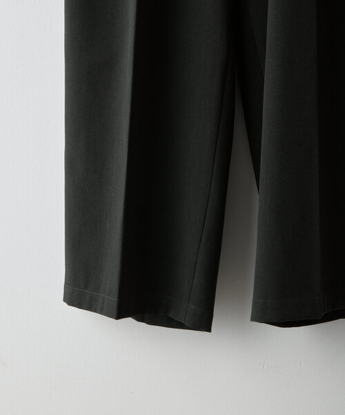 WHIMSIC（ウィムジック）の「【WHIMSIC/2サイズ展開】ルーズフィットイージースラックス（スラックス・レディース・チャコールグレー/ネイビー/ベージュ・1/2）」の14枚目の写真