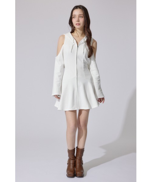 rienda フードマーメイドワンピース　春服 ブラウン 新品未使用 rienda フードマーメイドワンピース 春服 ブラウン 新品未使用