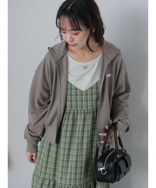 ehka sopo（エヘカソポ）の「ミニ裏毛ジップスウェット（Tシャツ/カットソー・レディース・グレー/モカ/キナリ・F）」の20枚目の写真