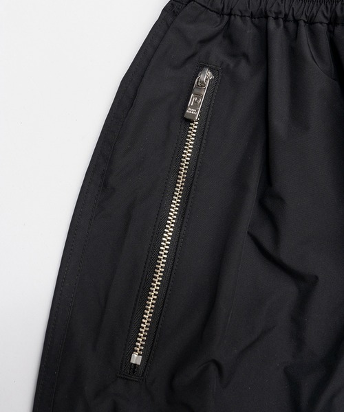 PRANK PROJECT（プランクプロジェクト）の「タフタカーゴパンツ / Taffeta Cargo Pants（カーゴパンツ・レディース・ブラック/アイボリー・36/38）」の19枚目の写真