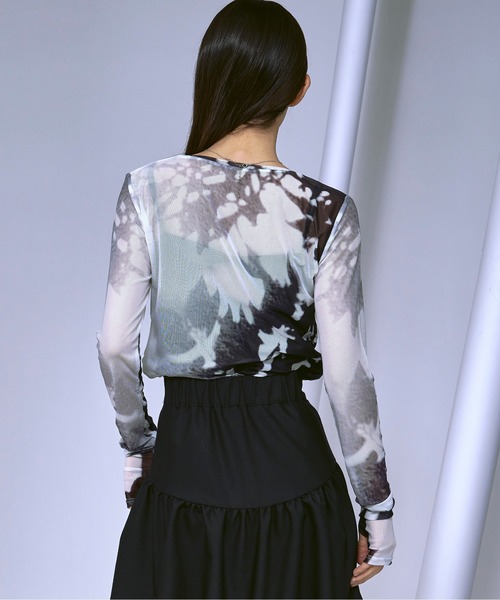 Ezick(エジック)の「Nuance spring ロゴニュアンスシアートップス(Tシャツ/カットソー・レディース・ピンク/ネイビー/ブラック・FREE)」の5枚目の写真