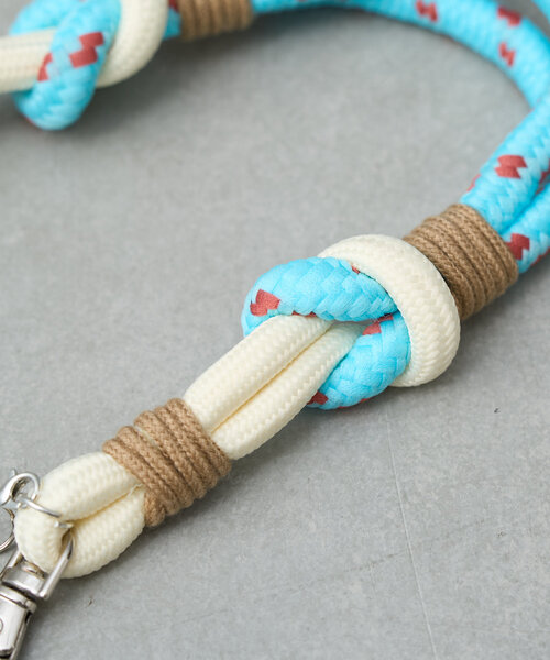 BIRTHDAY BAR（バースデイバー）の「パラコードファンストラップ ショート（スマホグッズ・レディース・ブルー系その他/イエロー/ピンク・0）」の5枚目の写真