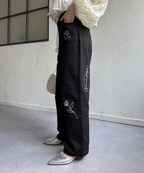 Thevon(ゼボン)の「ペイント刺繍ワイドパンツ(その他パンツ・レディース・アイボリー/ブラック・M/S)」の8枚目の写真