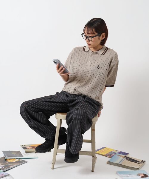 FFEIN（フェイン）の「【FFEIN（フェイン）】メッシュニット刺繍ポロシャツ / ポロシャツ メッシュ レギュラーカラー 半袖　リブライン（ポロシャツ・メンズ・ベージュ/ブラウン/チャコール・SMALL/MEDIUM/LARGE）」の19枚目の写真