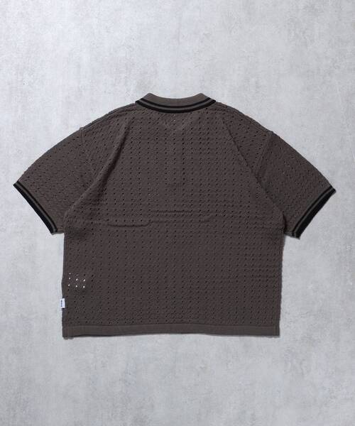 FFEIN（フェイン）の「【FFEIN（フェイン）】メッシュニット刺繍ポロシャツ / ポロシャツ メッシュ レギュラーカラー 半袖　リブライン（ポロシャツ・メンズ・ベージュ/ブラウン/チャコール・SMALL/MEDIUM/LARGE）」の13枚目の写真