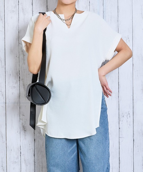 GORGE(ゴージ)の「《ゆるっとスキッパー》レディース チュニックトップス 体型カバー 半袖 夏服(チュニック・レディース・ブラック/オフホワイト/ブルー・F)」の11枚目の写真