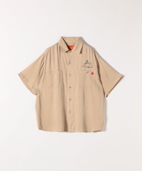 UNIVERSAL OVERALL(ユニバーサルオーバーオール)の「UNIVERSAL OVERALL: ワーク 刺しゅう シャツ(シャツ/ブラウス・レディース・ライトブルー/ベージュ・ONE SIZE)」の2枚目の写真