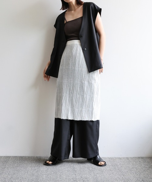 select MOCA Et(セレクトモカエト)の「【Et】No-collar vest and slacks set-up(セットアップ・レディース・ブラック/アイボリー・MEDIUM/LARGE)」の22枚目の写真