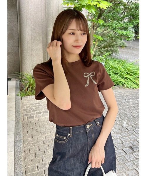 SNIDEL(スナイデル)の「【USAGI ONLINE / ZOZOTOWN 限定カラーあり】ORGANICSラインストーンTシャツ(Tシャツ/カットソー・レディース・C/B/ブラウン/A/ホワイト/イエロー/H/G/F/E/D/I・FREE)」の3枚目の写真